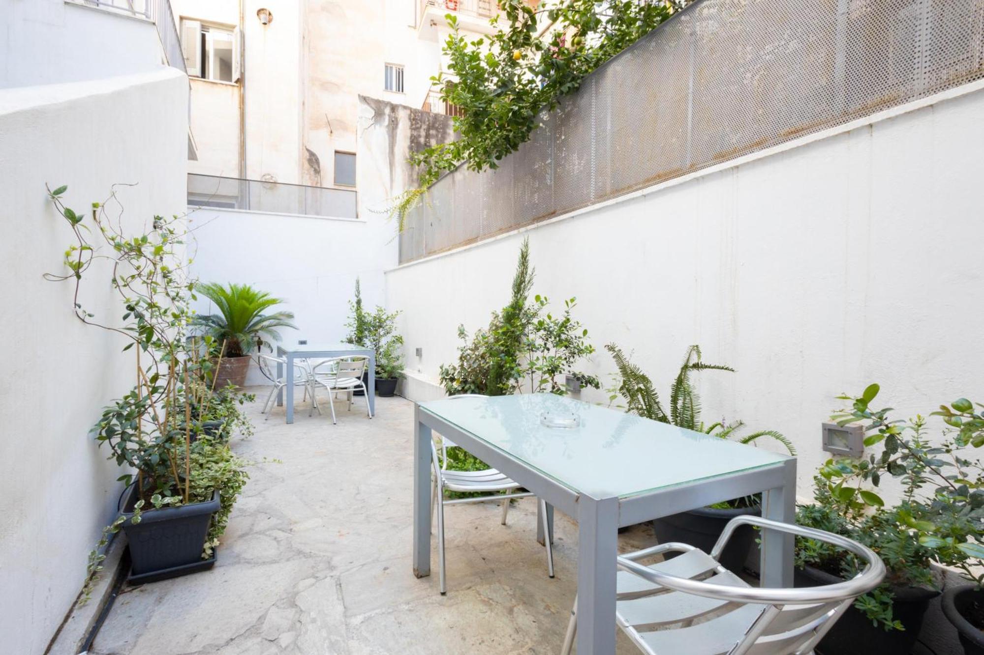 Renovated 5 Bdr House Near Acropolis - New Beds, Terrace & Green Yard Athen Exterior foto
