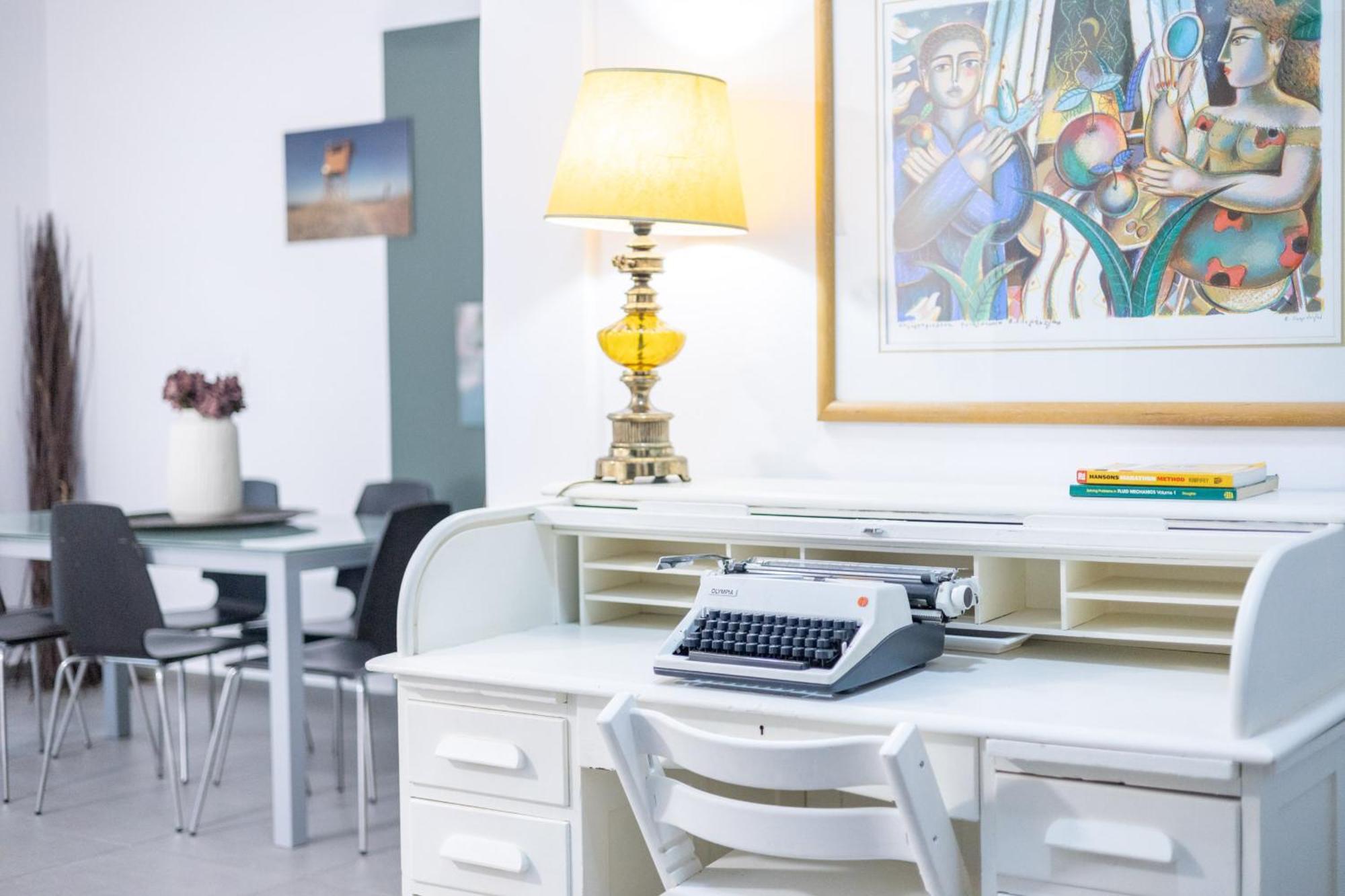 Renovated 5 Bdr House Near Acropolis - New Beds, Terrace & Green Yard Athen Exterior foto