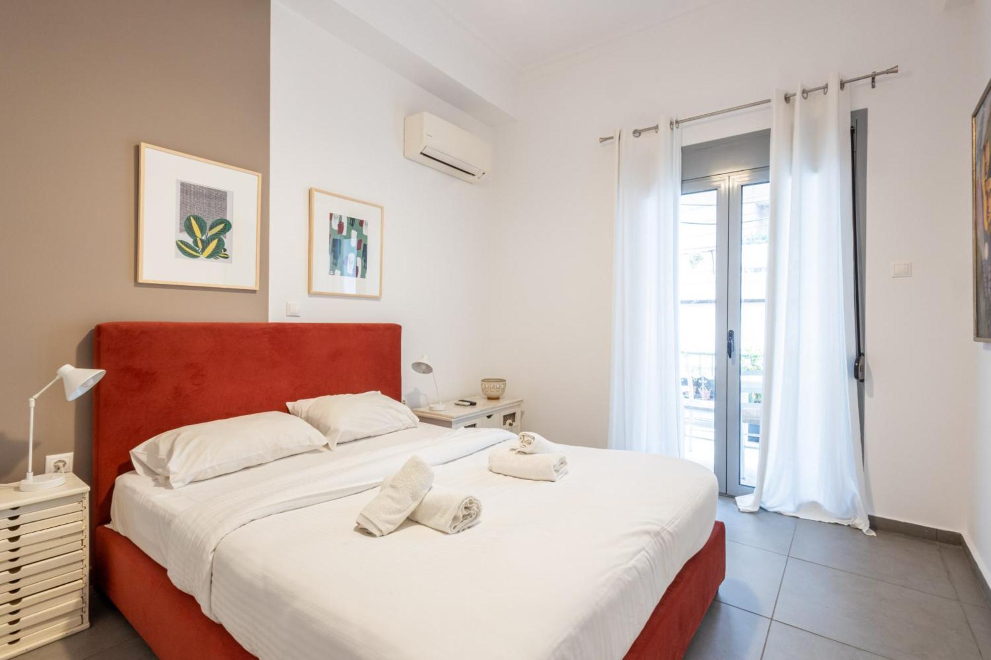 Renovated 5 Bdr House Near Acropolis - New Beds, Terrace & Green Yard Athen Exterior foto