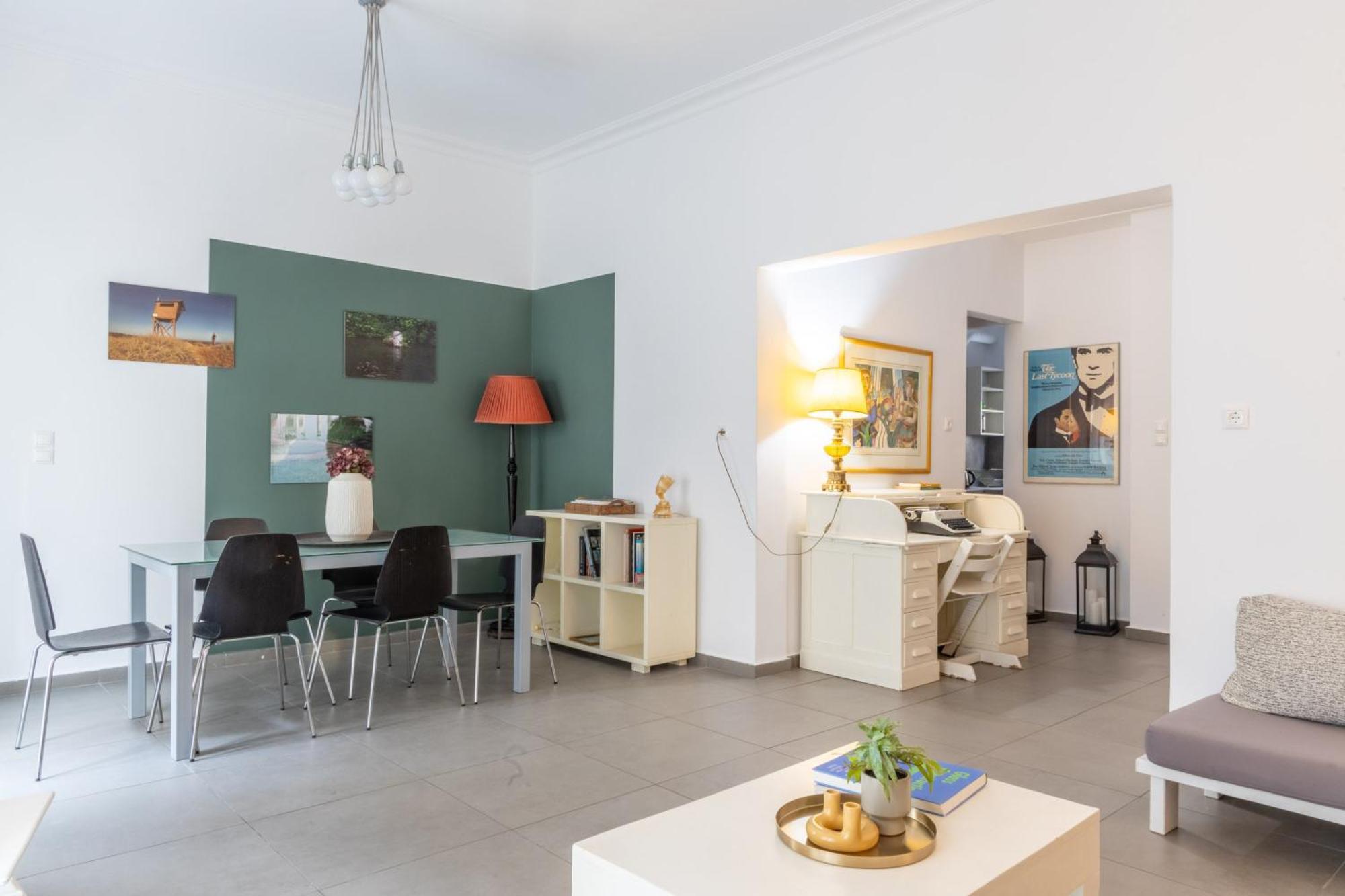 Renovated 5 Bdr House Near Acropolis - New Beds, Terrace & Green Yard Athen Exterior foto